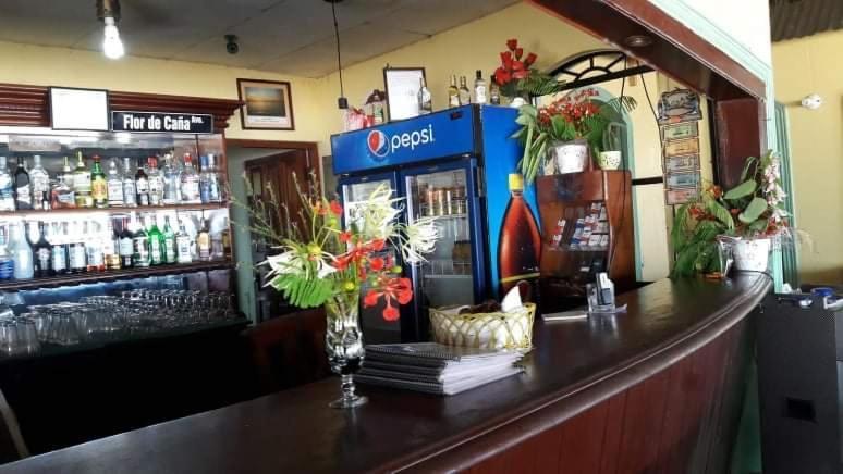Pic-Nic Beach Corn Island Hotel Exterior foto